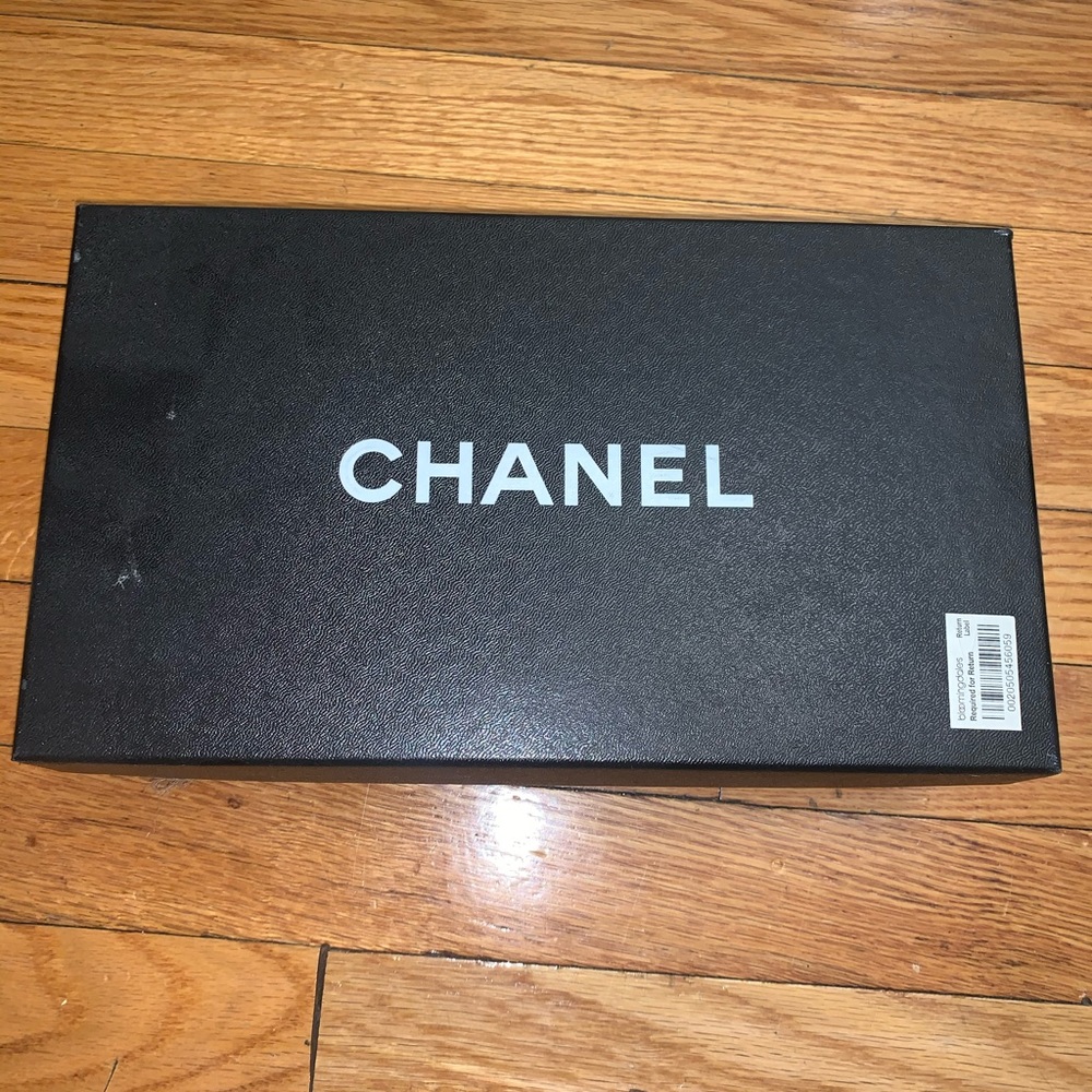 Chanel patent flats